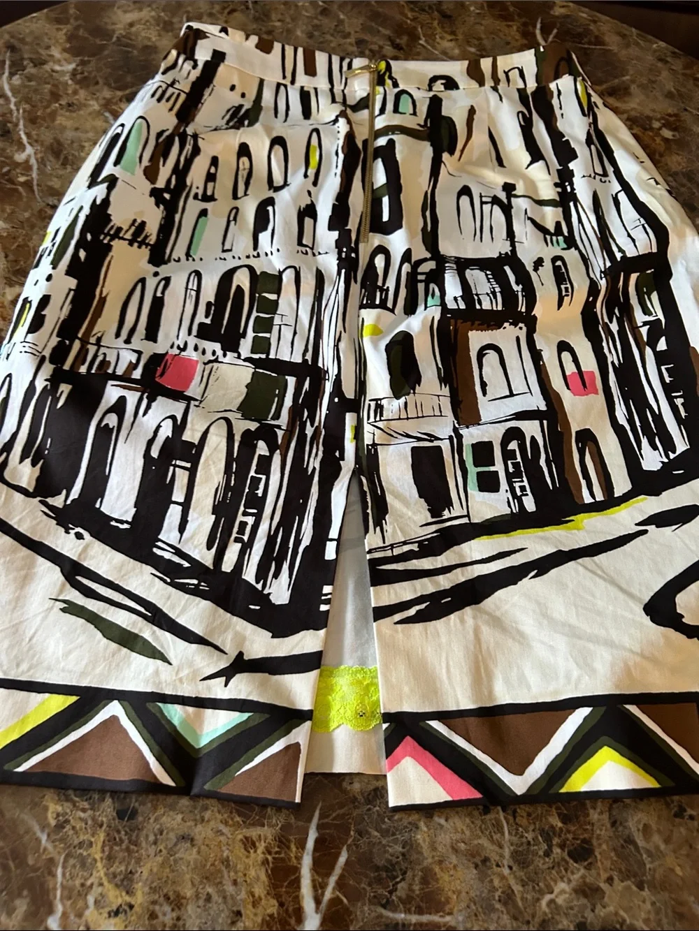 Kate Spade, Havana Cuba ,Printed City-Scape Pencil Skirt in multicolored.